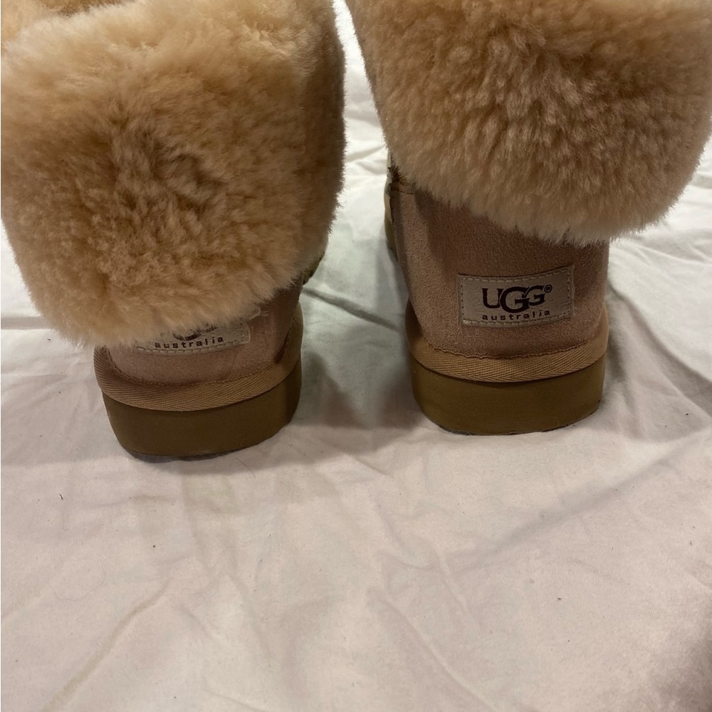 Lovely, fold-over, cozy Ugg’s